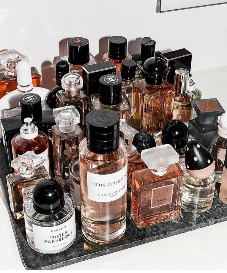 parfum - perfume -parfumerie -perfumery - fragrance - scent